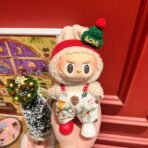 LABUBU Exciting Macaron V1 Series Clothing Set-Christmas Sweater Series - Image 3